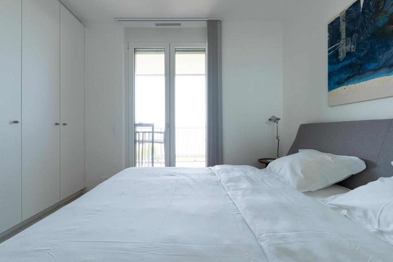 Les Terrasses De Lavaux 1 - Appartement De Luxe Avec Vue Panoramique Et Piscine Puidoux Exterior foto